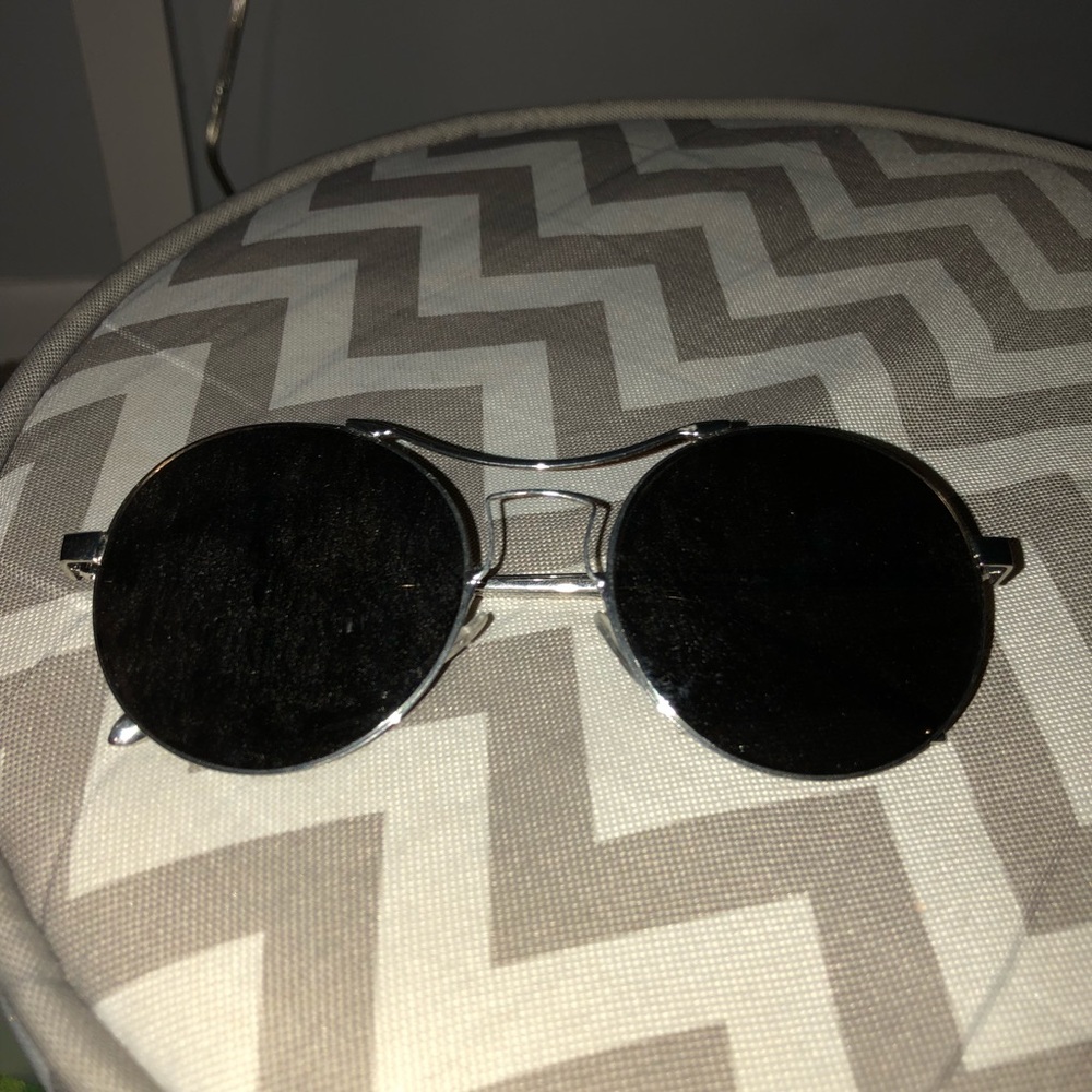 💥NWOT Mirrored Circle FOREVER 21 Sunglasses
